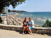 Alt�nkum'a giderken durdu�umuz bir koy