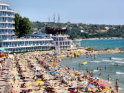 Alt�nkum'a giderken durdu�umuz bir koy